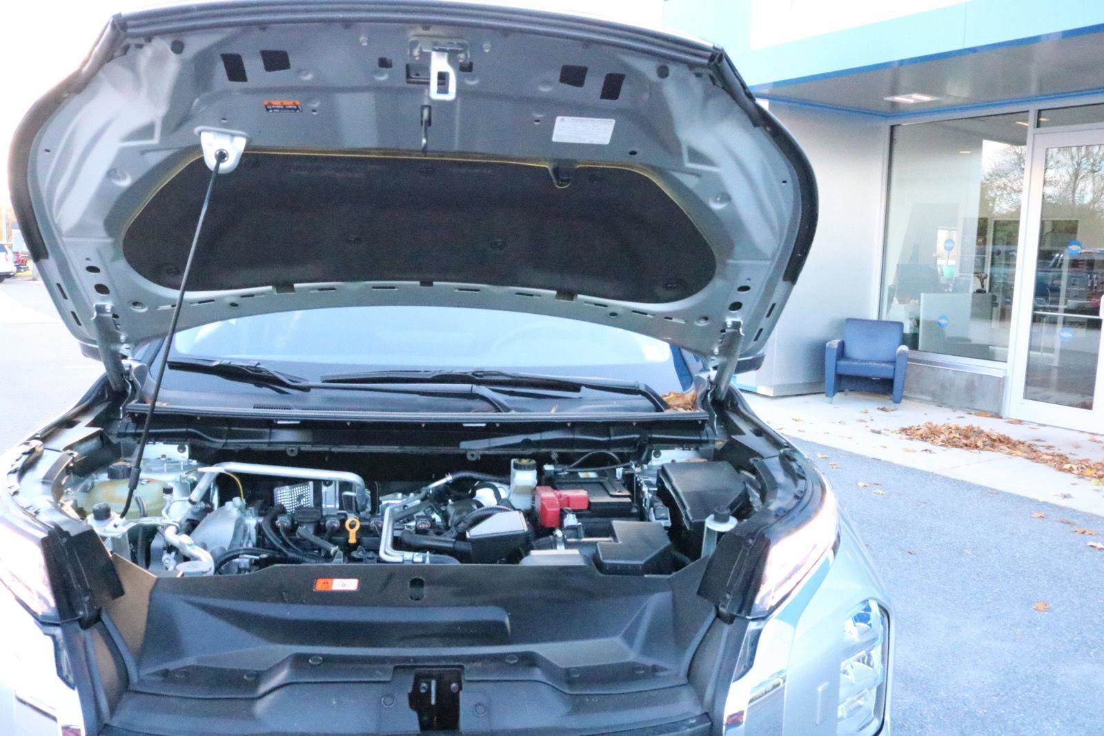 Used 2024 Mitsubishi Outlander SE image 22