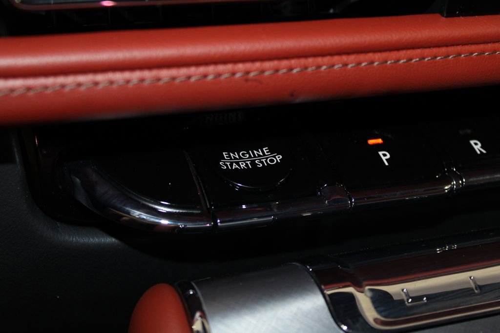 Used 2025 Lincoln Aviator Reserve image 54