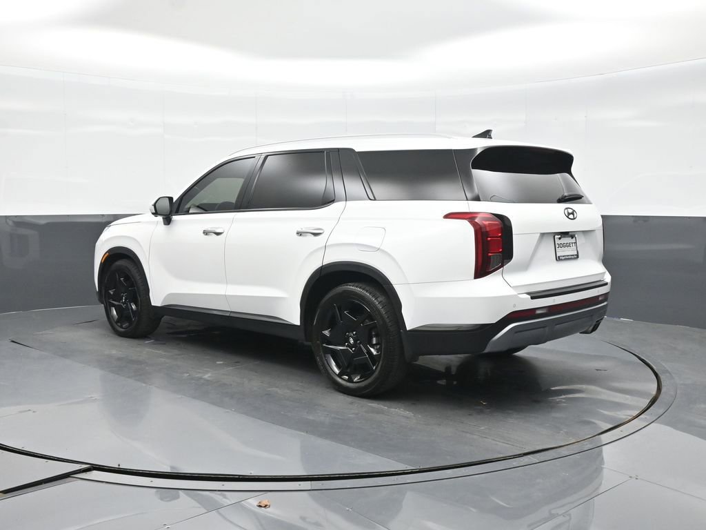 Used 2024 Hyundai Palisade Limited image 4