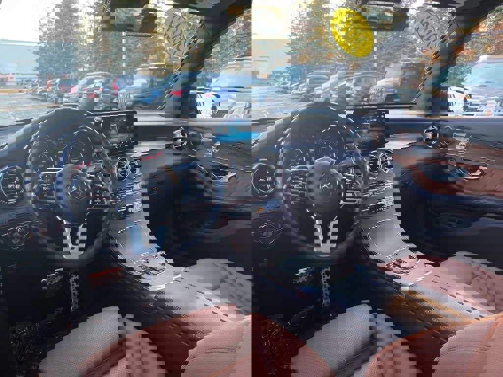 Used 2022 Mercedes-Benz GLC 300 4MATIC image 14