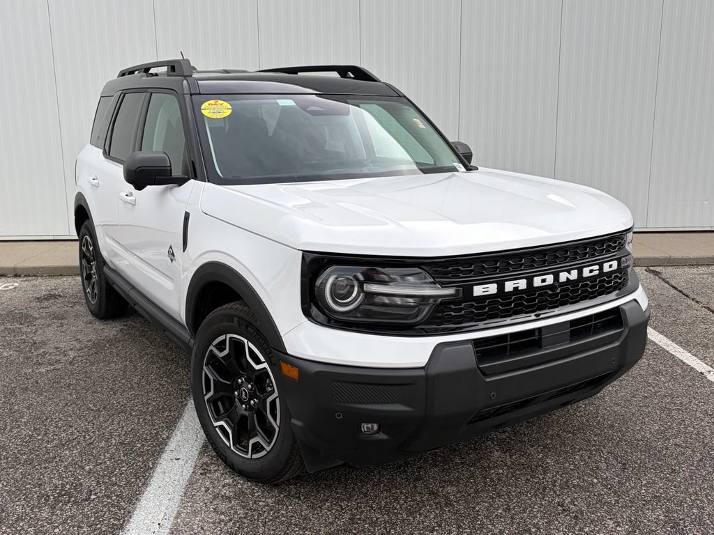 Certified 2025 Ford Bronco Sport Outer Banks w/ Outer Banks Tech Package+ AWD/4WD image 10
