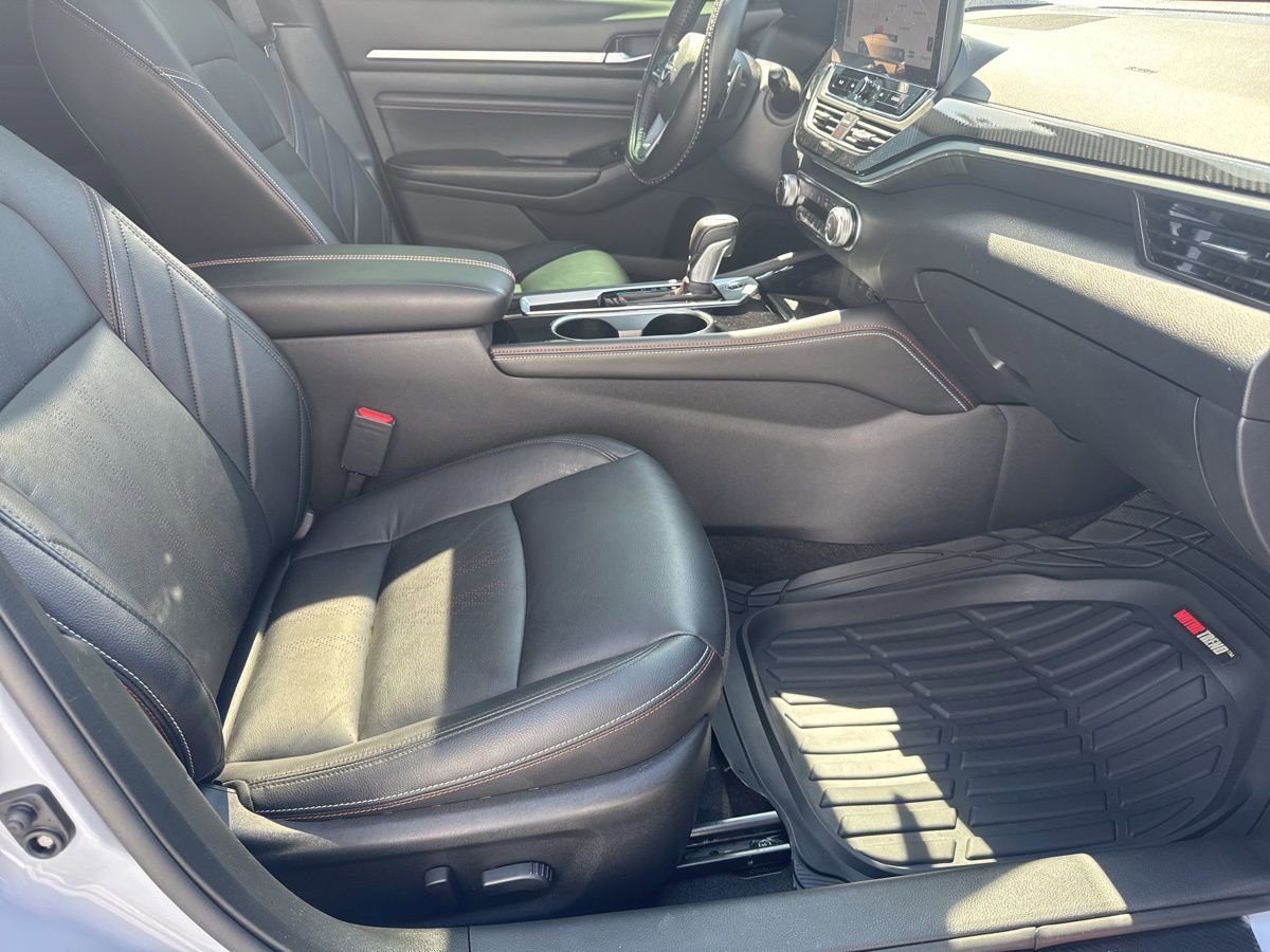 Used 2023 Nissan Altima 2.5 SR w/ SR Premium Package image 57