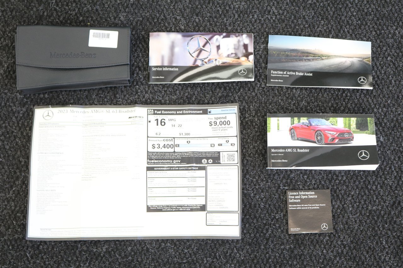 Used 2023 Mercedes-Benz SL 63 AMG 4MATIC w/ Driver Assistance Package image 23