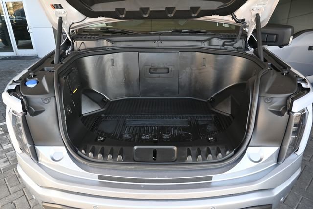 Used 2022 Ford F150 Lightning XLT image 21