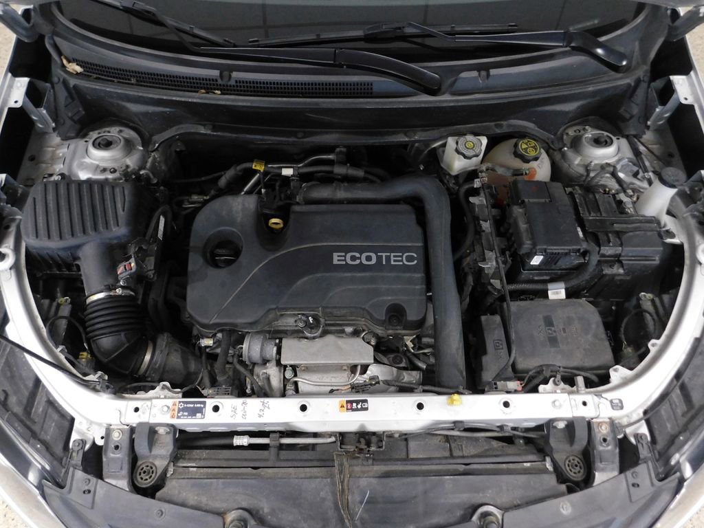 Used 2020 Chevrolet Equinox LT image 16