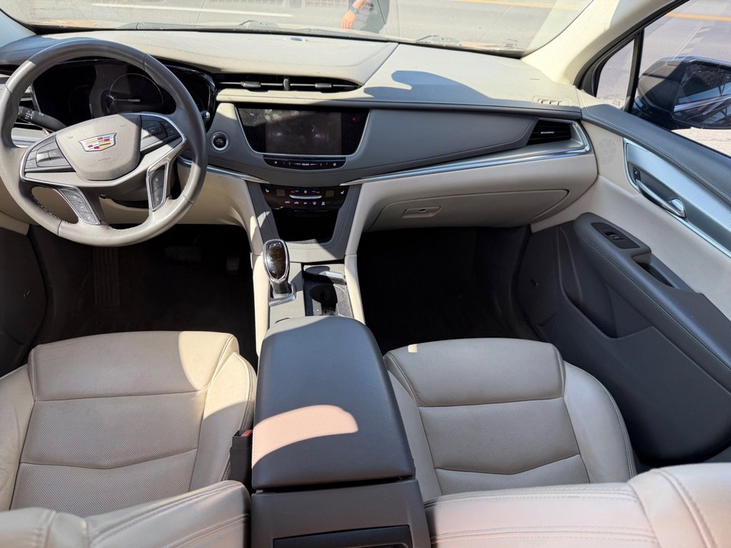 Used 2018 Cadillac XT5 Luxury w/ Driver Awareness Package FWD image 33