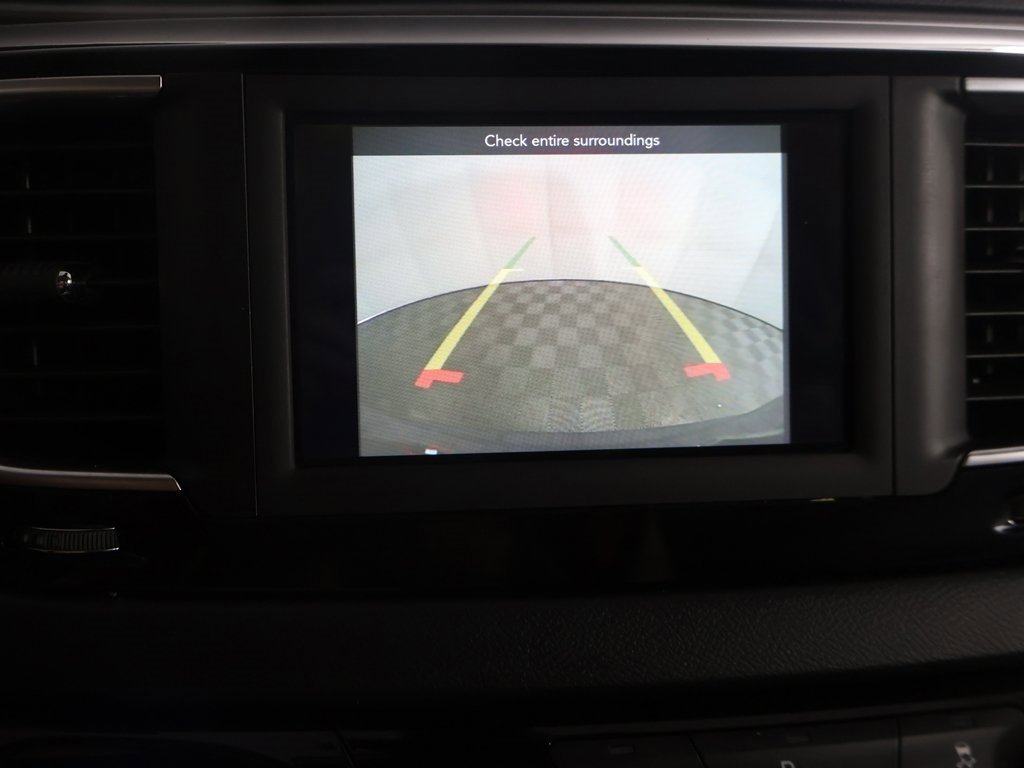 Used 2020 Chrysler Pacifica Touring-L image 46