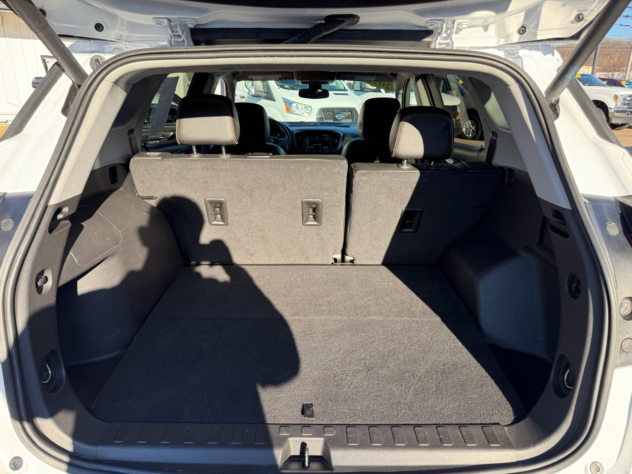 Used 2023 GMC Terrain AT4 image 15