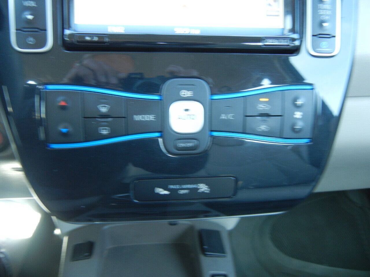 Used 2012 Nissan Leaf SL w/ Protection Pkg FWD image 65