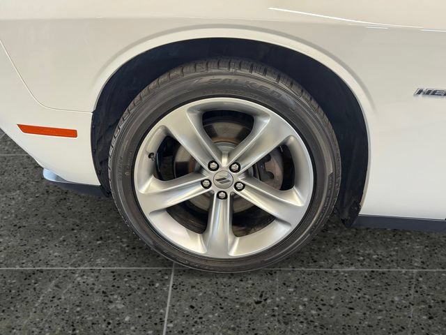 Used 2017 Dodge Challenger R/T w/ Sound Group RWD image 28