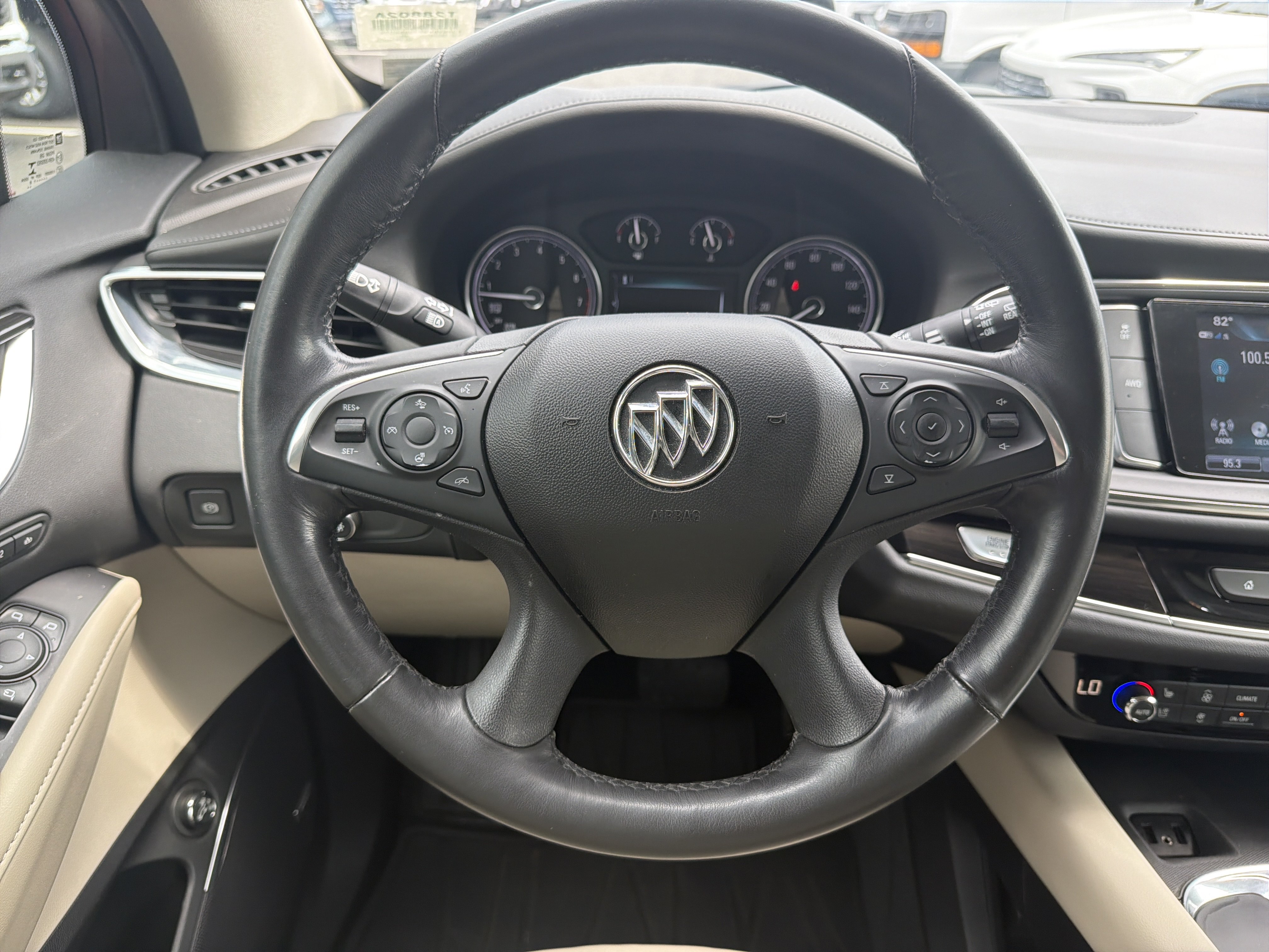 Used 2018 Buick Enclave Premium AWD/4WD image 18