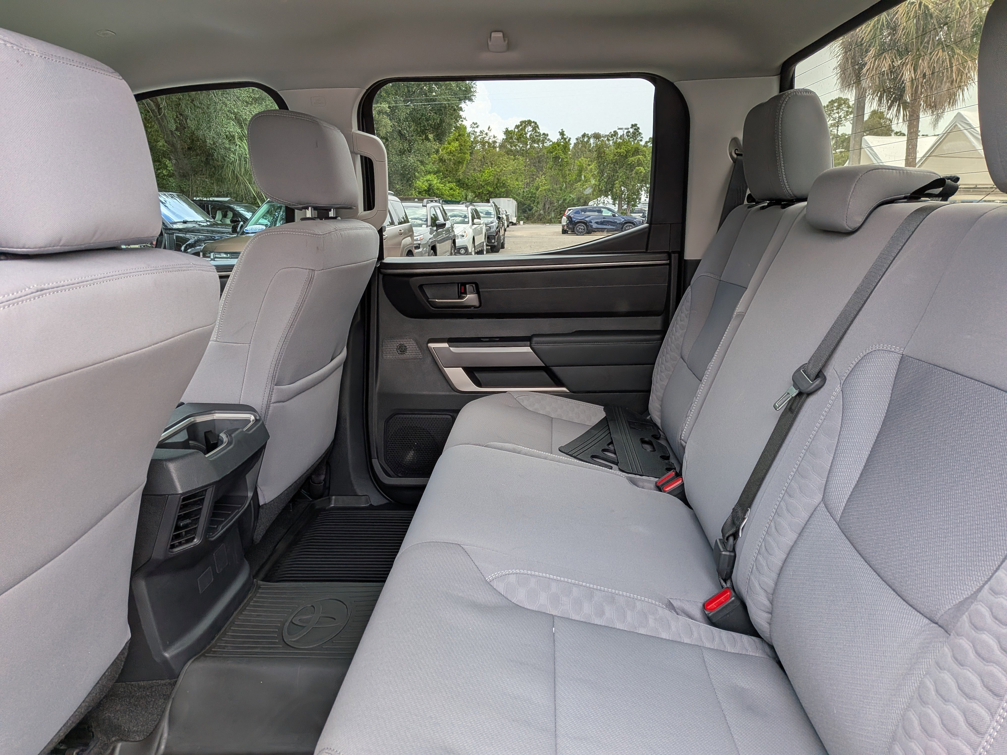 Used 2023 Toyota Tundra SR5 w/ SR5 Convenience Package AWD/4WD image 14
