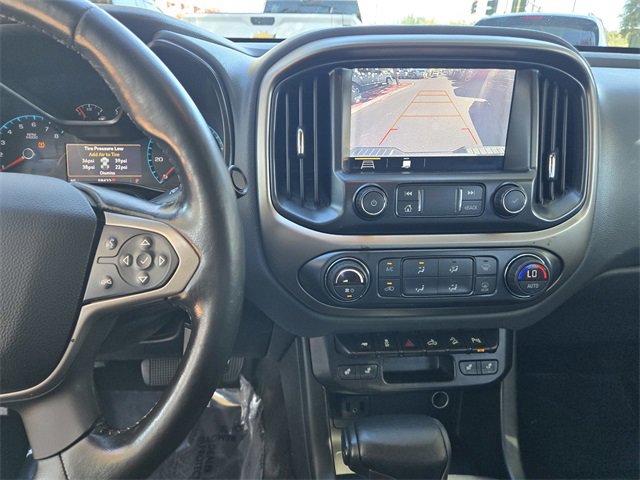 Used 2019 Chevrolet Colorado Z71 w/ Z71 Midnight Edition image 13