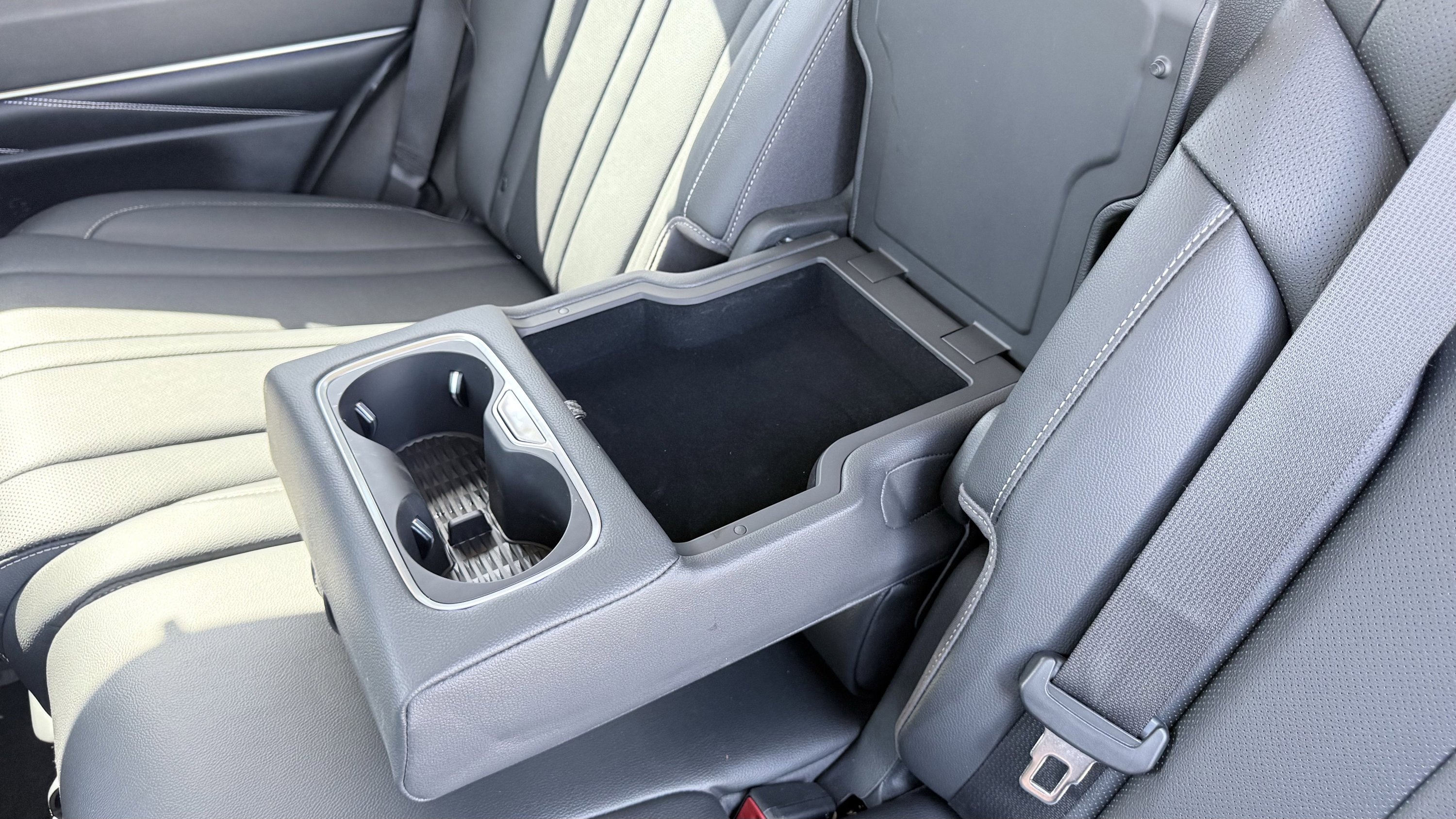 Used 2024 Genesis GV80 2.5T image 33