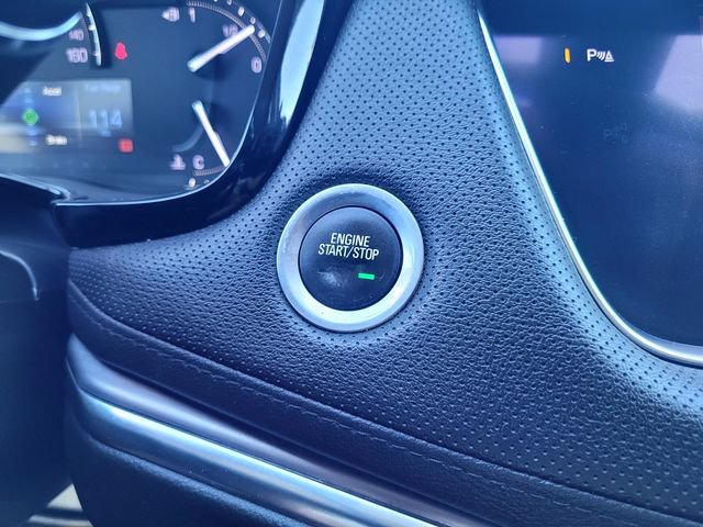 Used 2018 Cadillac XT5 Luxury w/ Driver Awareness Package FWD image 18