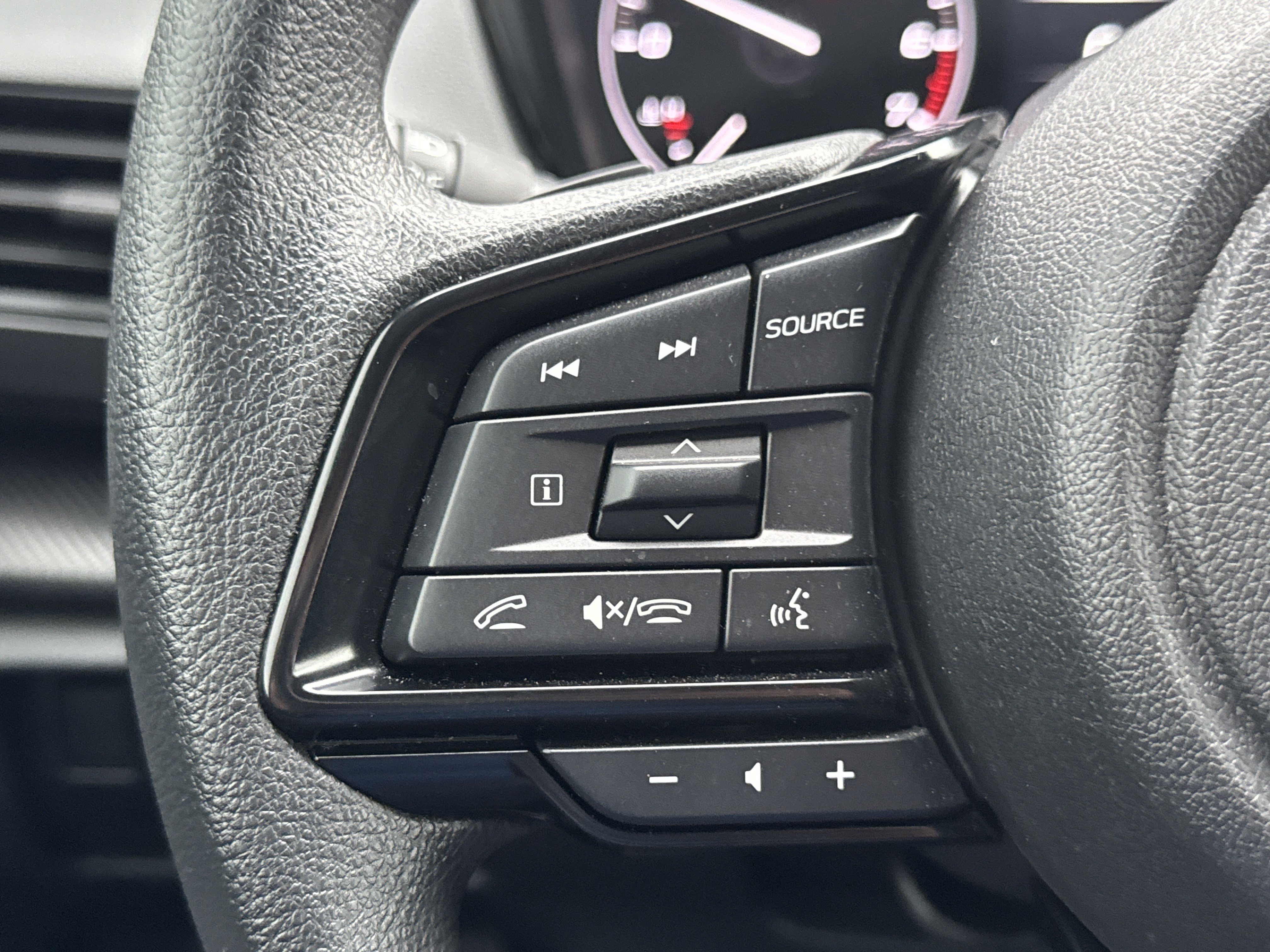 Certified 2025 Subaru Crosstrek 2.0i Premium image 14