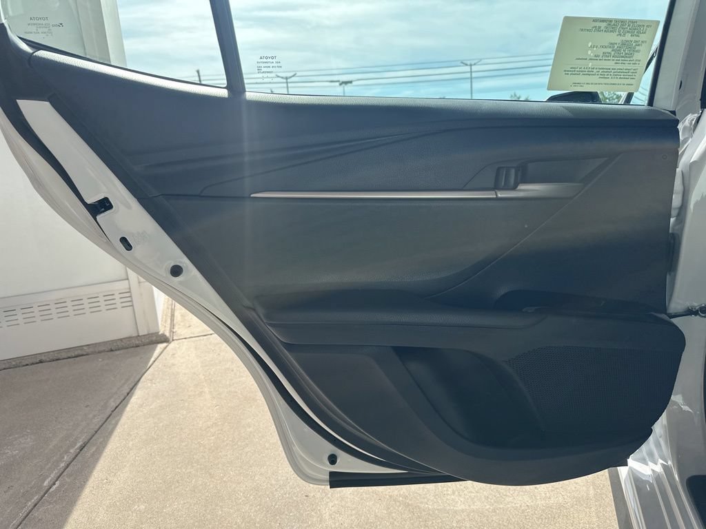 New 2026 Toyota Camry SE FWD image 18