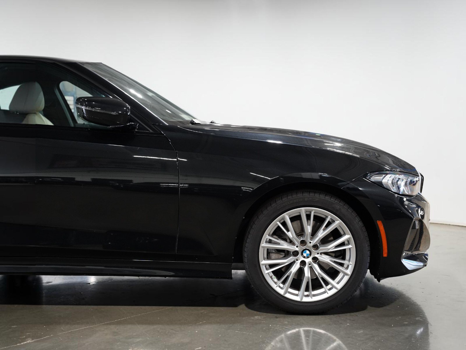 Used 2023 BMW 330i xDrive Sedan w/ Premium Package AWD/4WD image 6