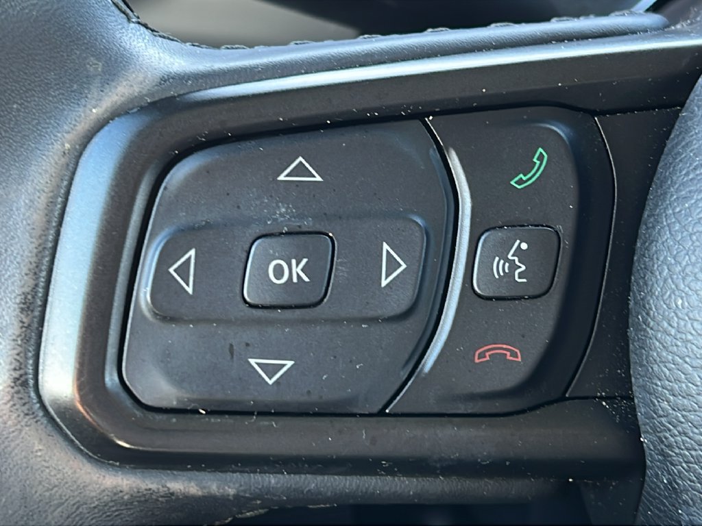 Used 2021 Jeep Wrangler Sport AWD/4WD image 19