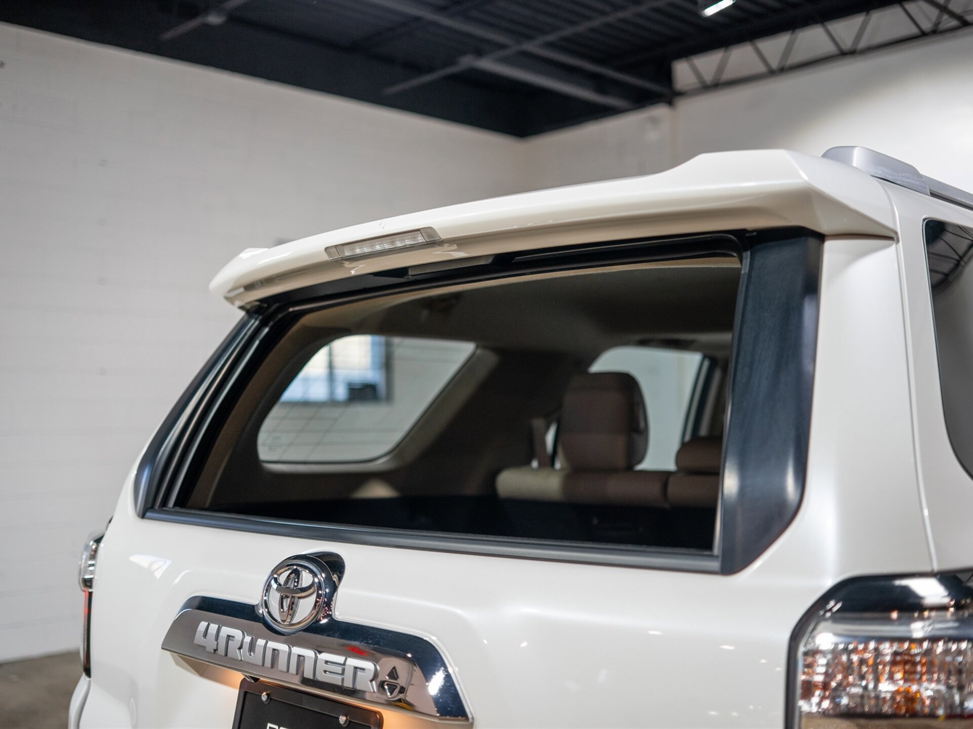 Used 2021 Toyota 4Runner Limited AWD/4WD image 15