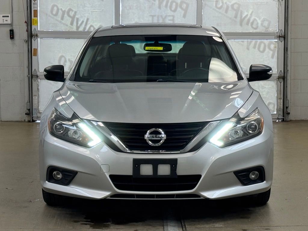 Used 2016 Nissan Altima 2.5 SL w/ 2.5 Technology w/LED Package image 2