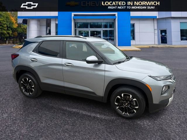 Certified 2023 Chevrolet TrailBlazer LT w/ Convenience Package AWD/4WD image 3
