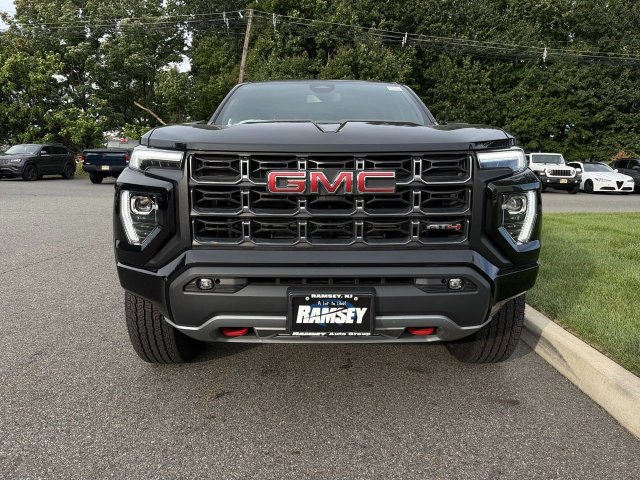 Used 2026 GMC Canyon AT4 AWD/4WD image 3