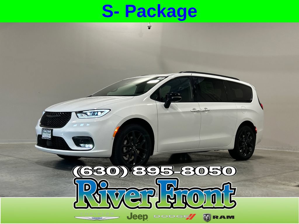 New 2026 Chrysler Pacifica Limited w/ S Appearance Package