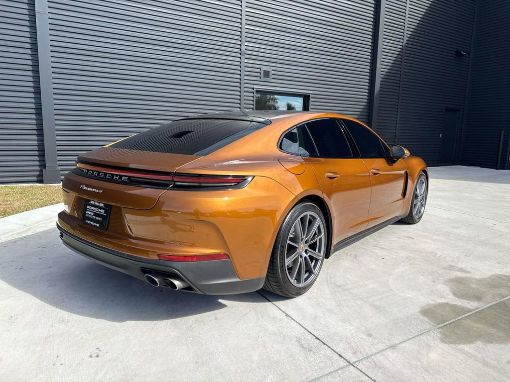 Certified 2024 Porsche Panamera 4 w/ Premium Package image 11