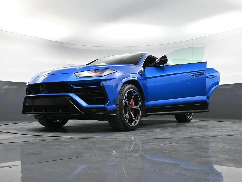 Used 2022 Lamborghini Urus AWD/4WD image 44
