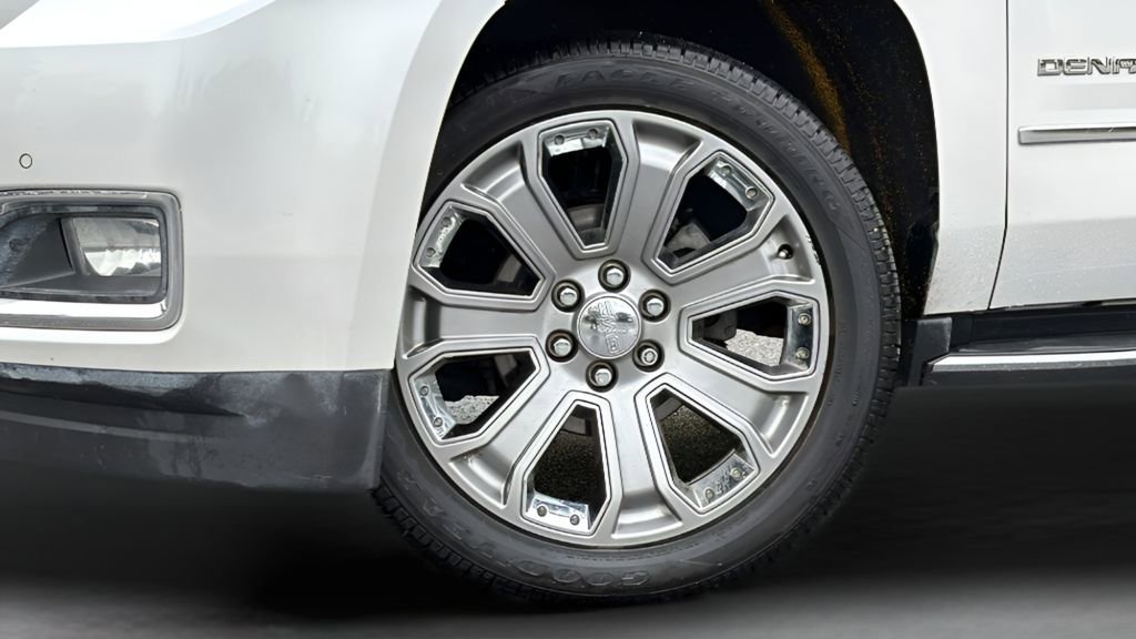 Used 2017 GMC Yukon XL Denali w/ Open Road Package image 14