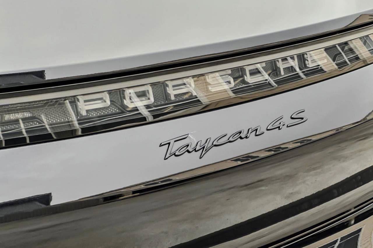 New 2025 Porsche Taycan 4S image 79