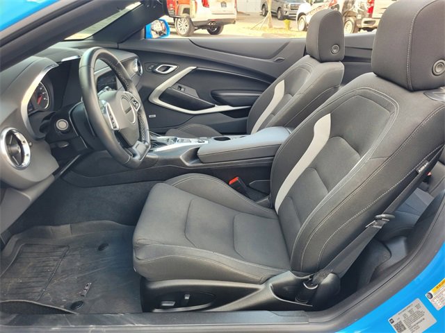 Used 2023 Chevrolet Camaro LT w/ RS Package image 4
