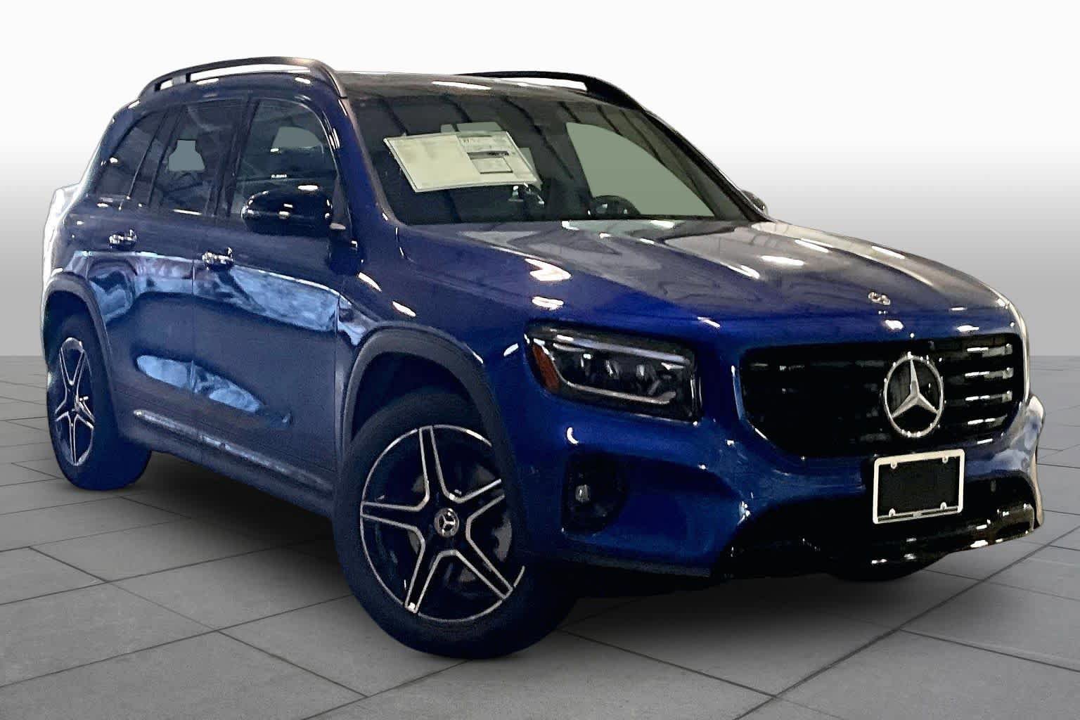 New 2026 Mercedes-Benz GLB 250 4MATIC image 2