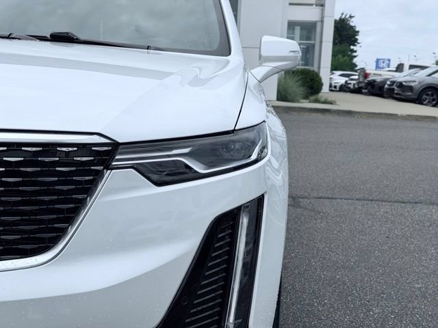 Used 2024 Cadillac XT6 Luxury w/ LPO, Floor Liner Package AWD/4WD image 3