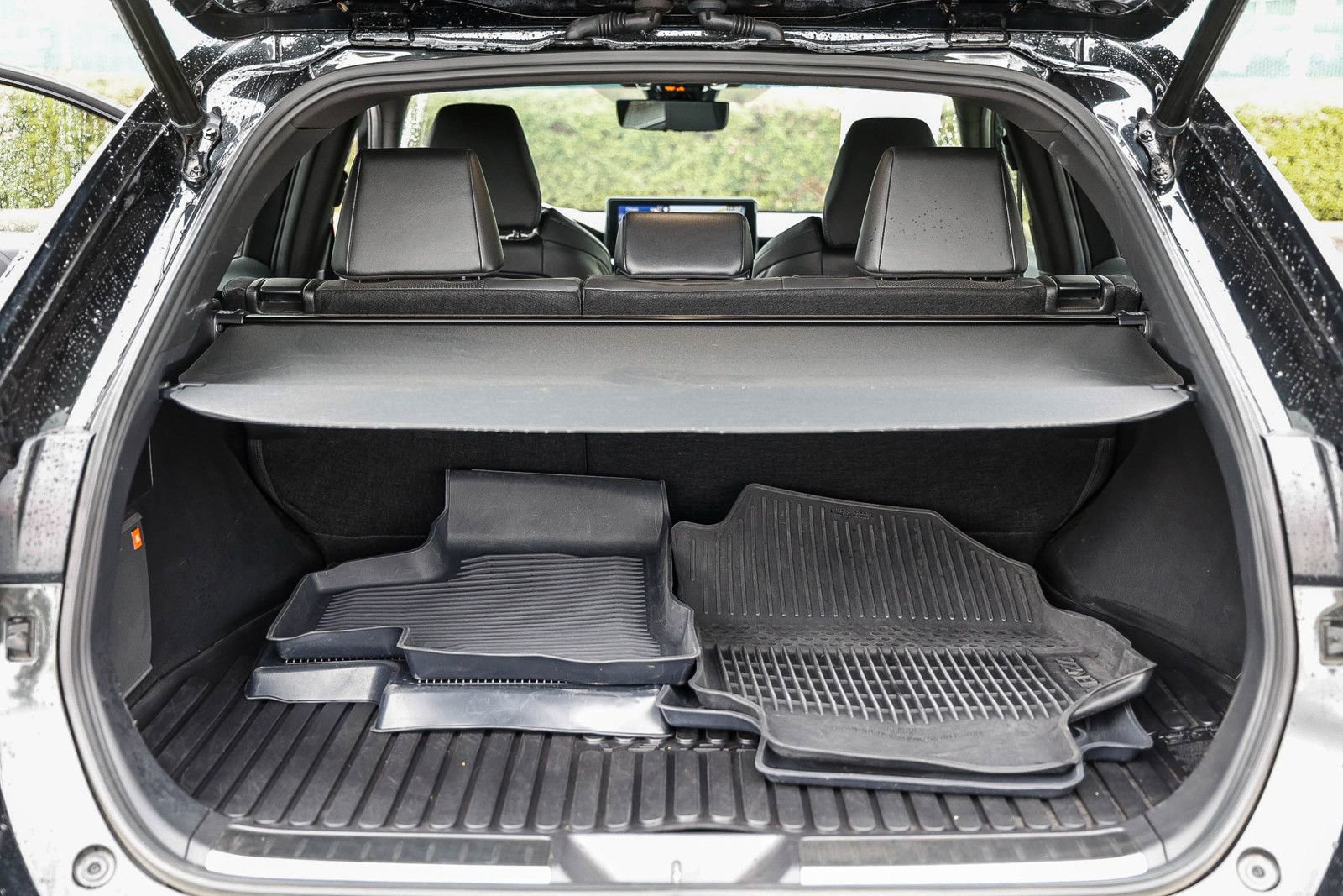 Used 2021 Toyota Venza Limited image 25