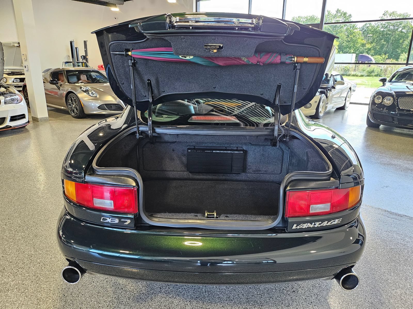 Used 2003 Aston Martin DB7 Vantage RWD image 22