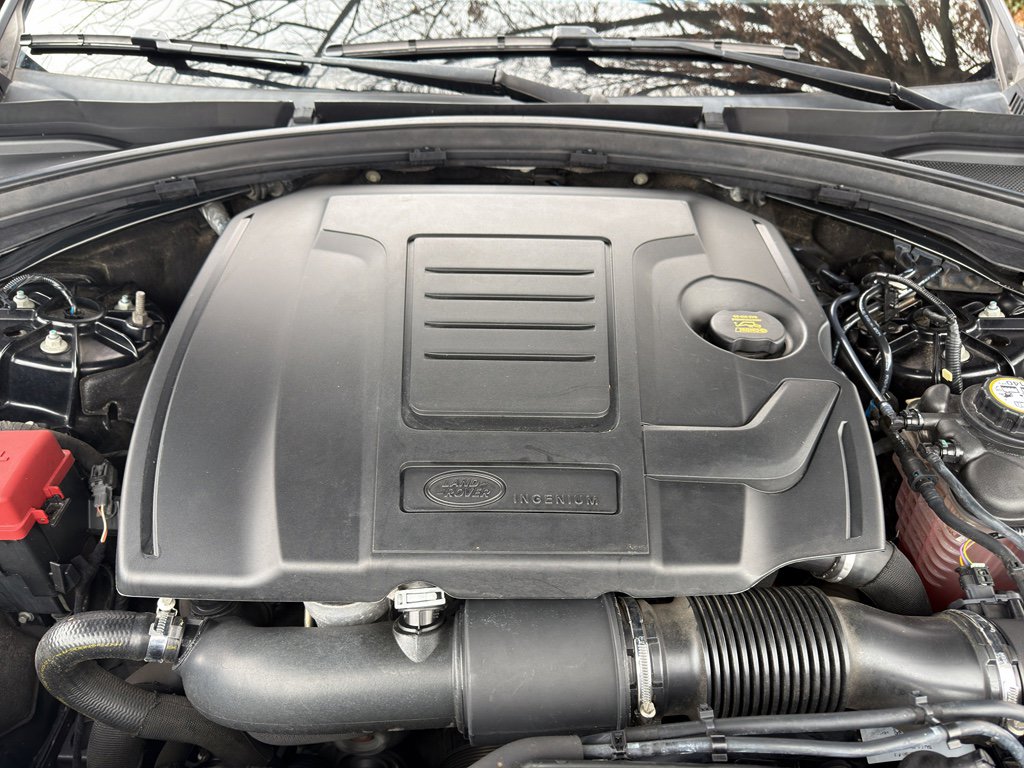 Used 2019 Land Rover Range Rover Velar R-Dynamic SE image 11