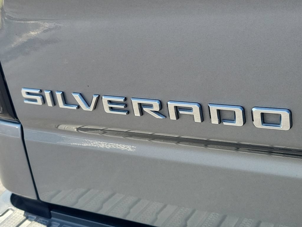 Used 2020 Chevrolet Silverado 1500 Custom w/ Custom Value Package RWD image 7