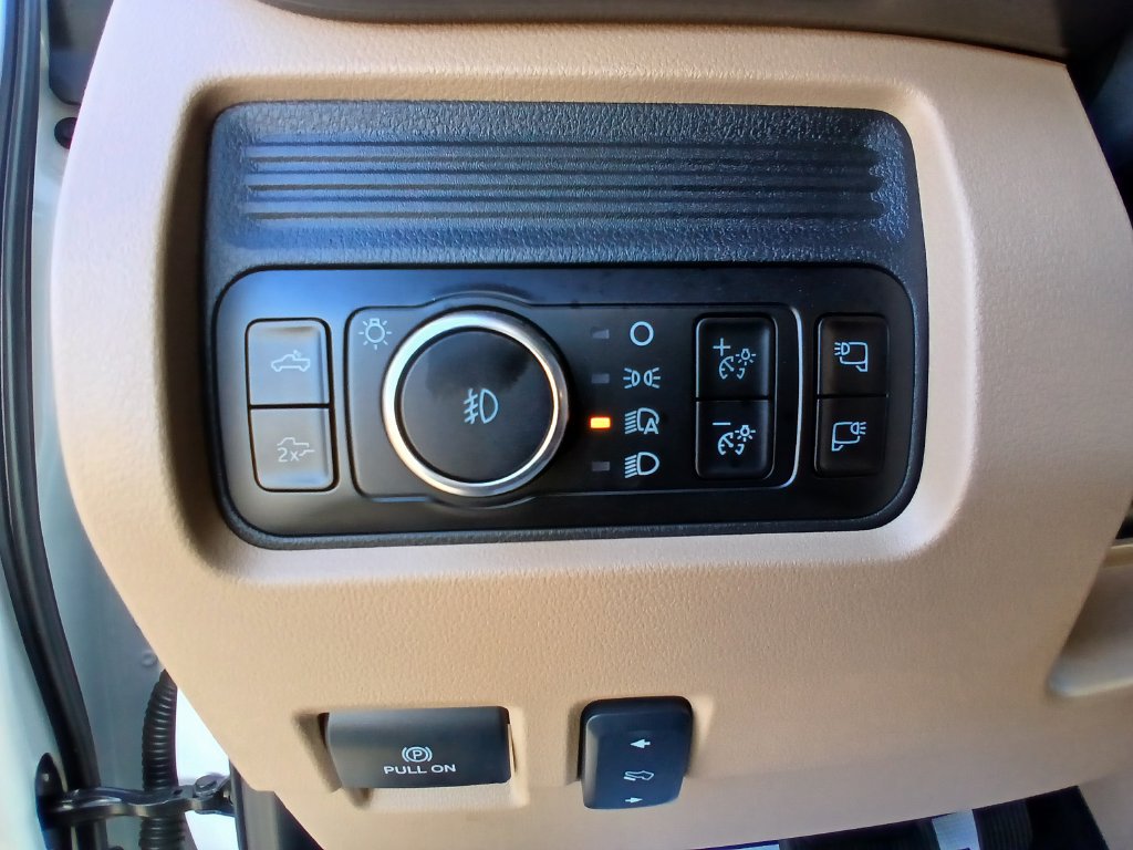 Certified 2026 Ford F350 Lariat w/ FX4 Off-Road Package AWD/4WD image 13