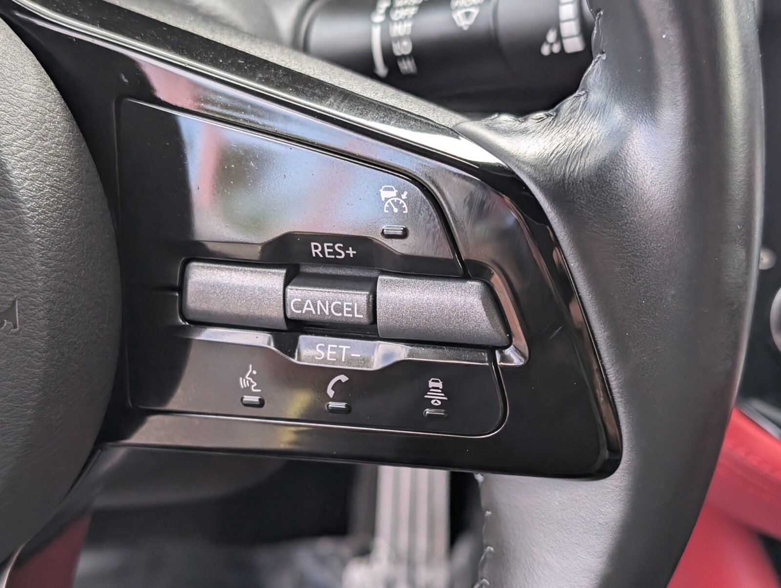 Used 2024 Nissan Z Performance w/ Floor Mat Package image 33