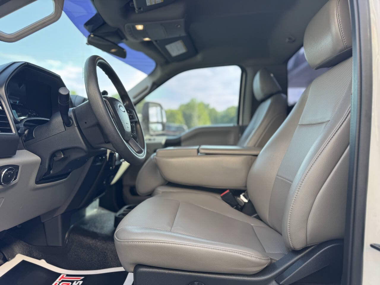 Used 2022 Ford F250 XL w/ STX Appearance Package AWD/4WD image 21