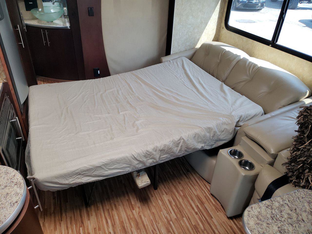 Used 2008 Freightliner Sprinter 3500 image 36