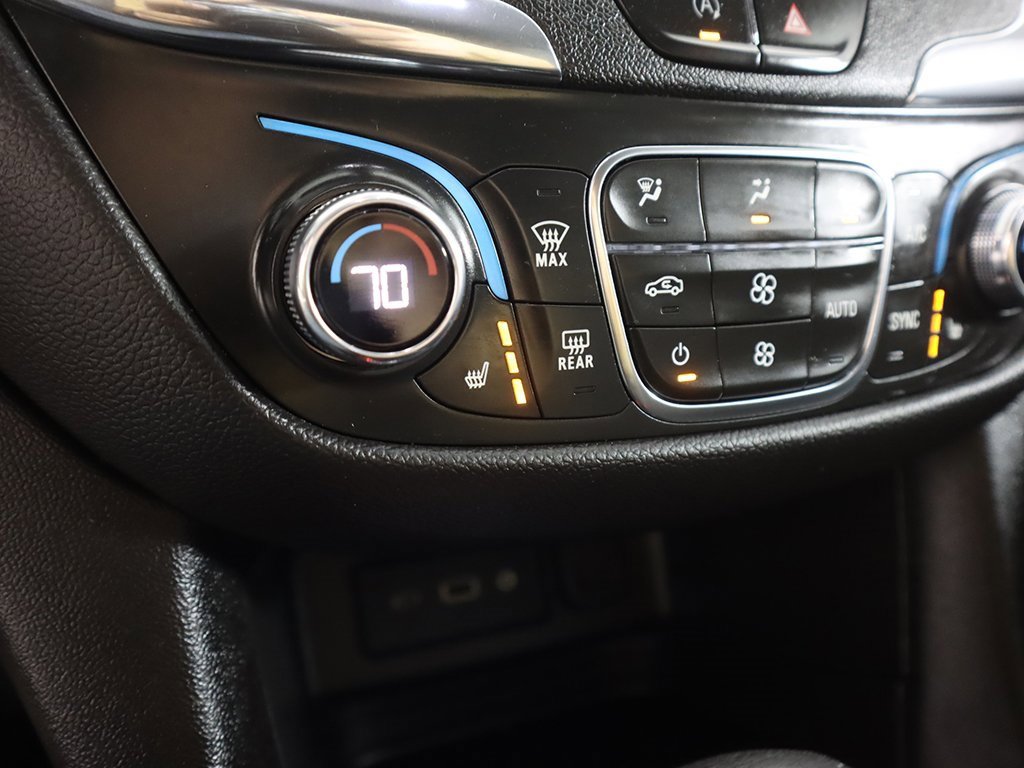 Used 2023 Chevrolet Equinox LT image 46