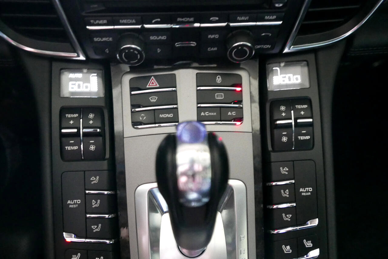 Used 2012 Porsche Panamera Turbo S image 17