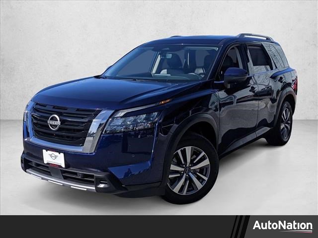 Used 2025 Nissan Pathfinder SL image 1