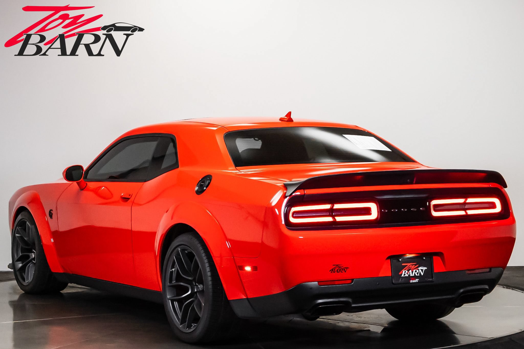 Used 2019 Dodge Challenger SRT Hellcat Redeye RWD image 3