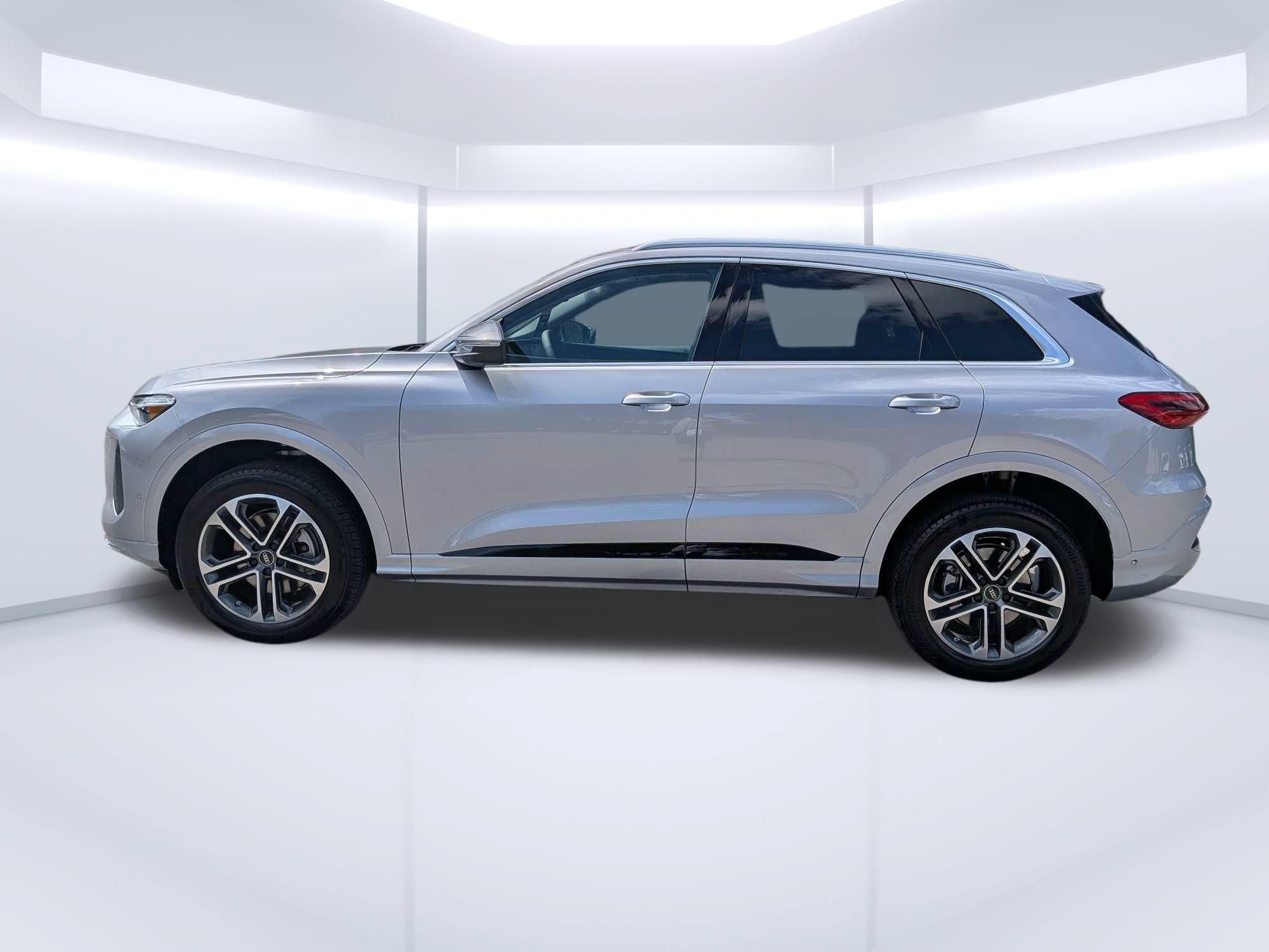 New 2026 Audi Q5 Premium Plus AWD/4WD image 6