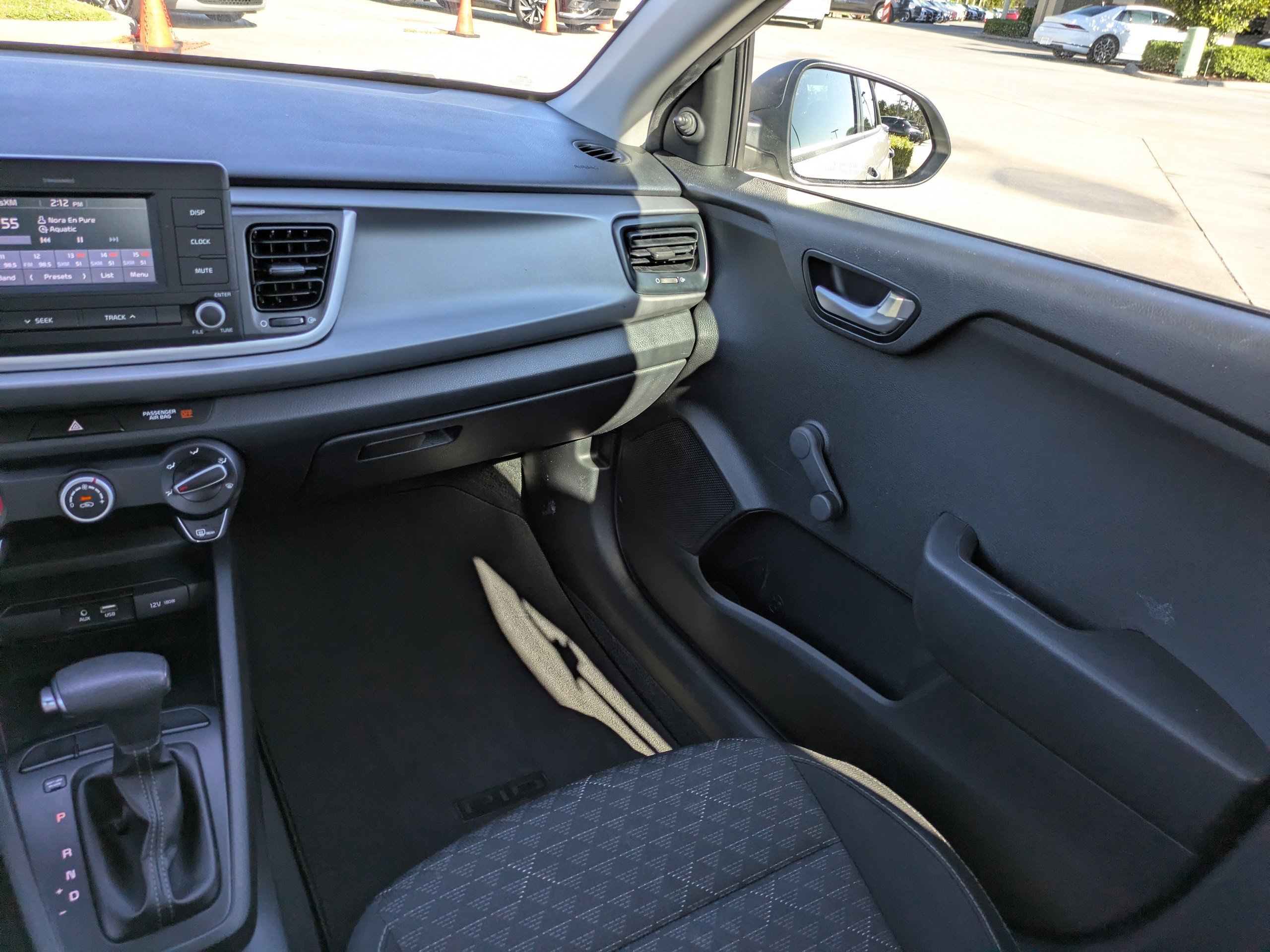 Used 2018 Kia Rio LX image 12