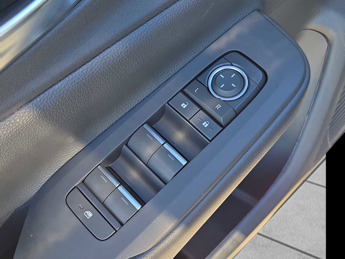 New 2026 Toyota Prius XSE image 11